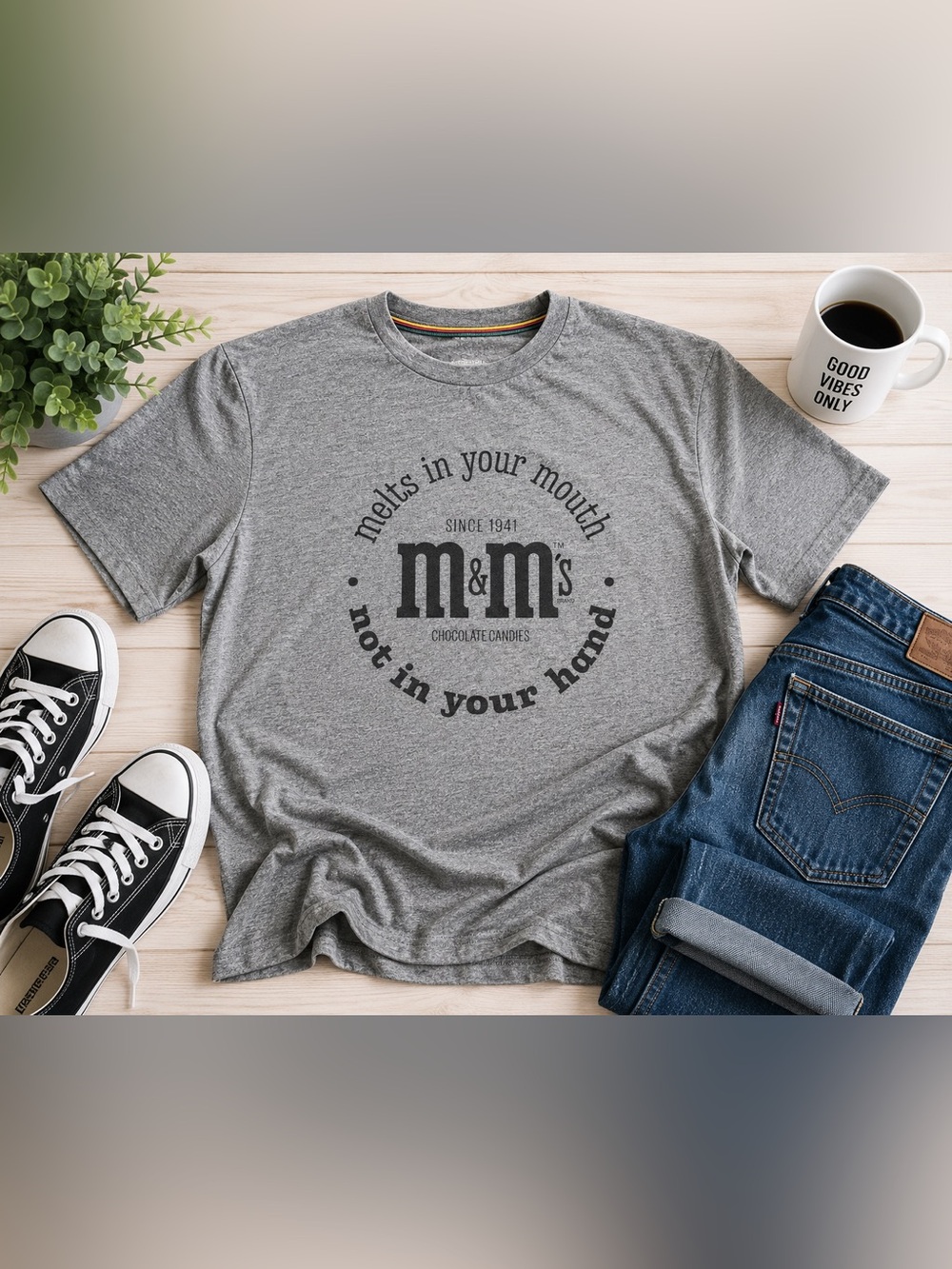 M&M’s “Melts In Your Mouth” Graphic Tee Gray Candy Shirt Mens L